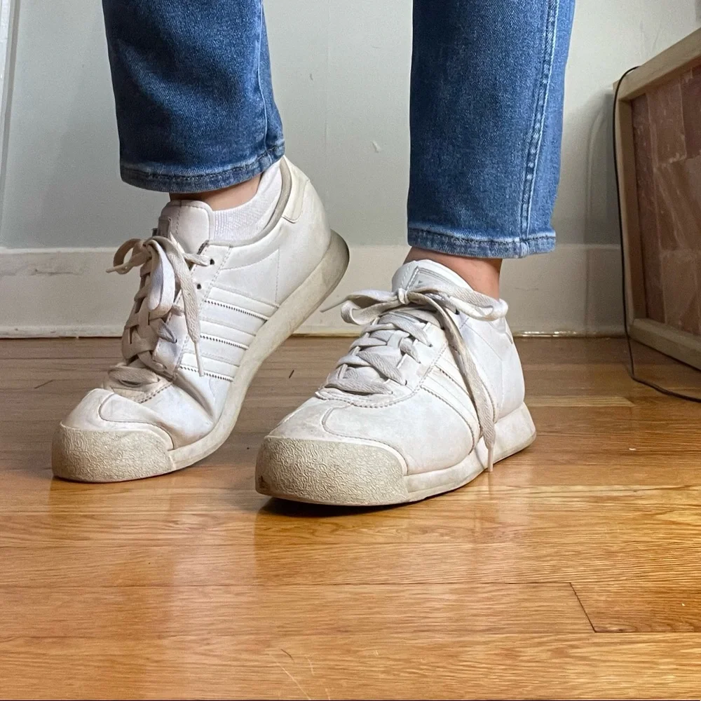 Adidas White Three Stripe Sneakers Size 7 - Picture 7 of 7